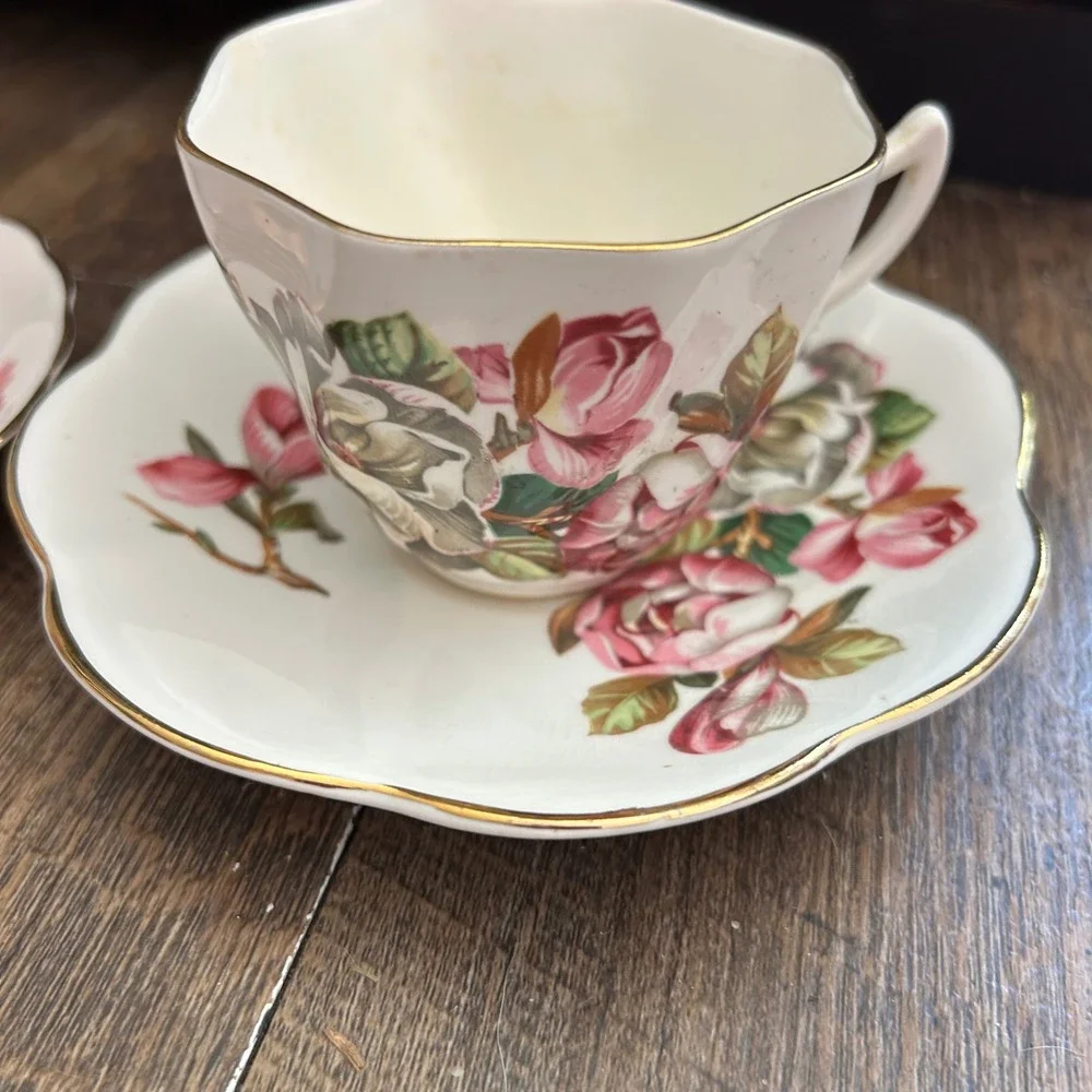 Lefton Bone China Teacup Saucer Sets Made in England Floral Gold Trim 2 Pairs